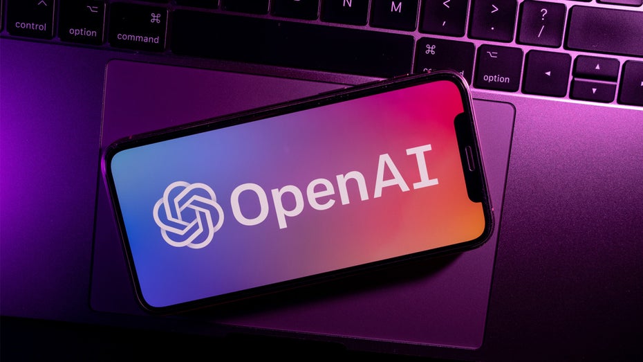 Empörung bei OpenAI: Großteil der Belegschaft droht mit Kündigung
