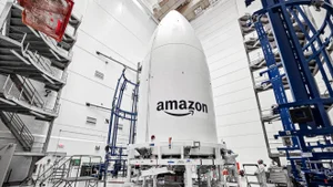 Starlink-Konkurrenz: Amazon bringt erste Kuiper-Satelliten ins All