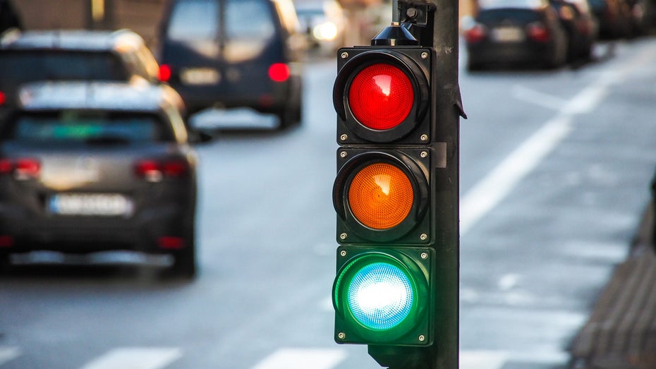 Smarter Verkehr in Hamburg: Dank Google-KI kürzere Wartezeiten an Ampeln