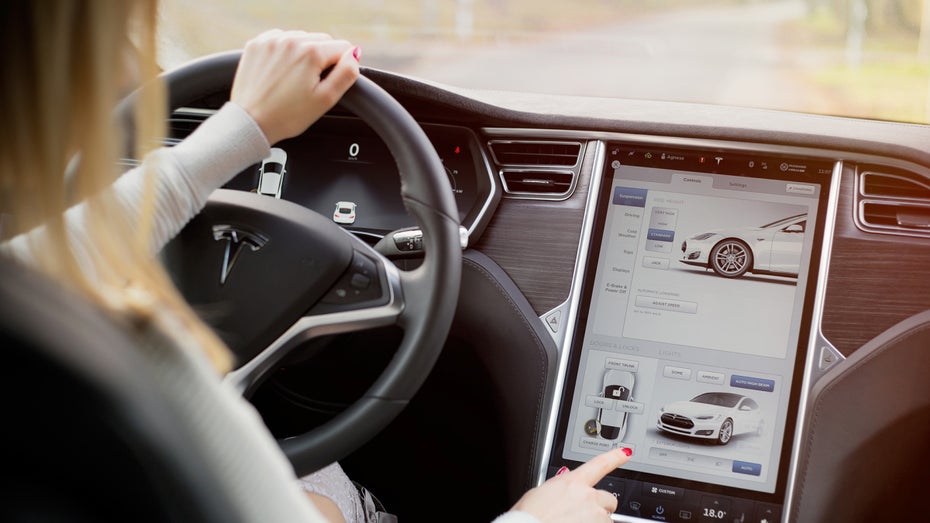 Tesla NCAP Touchscreen