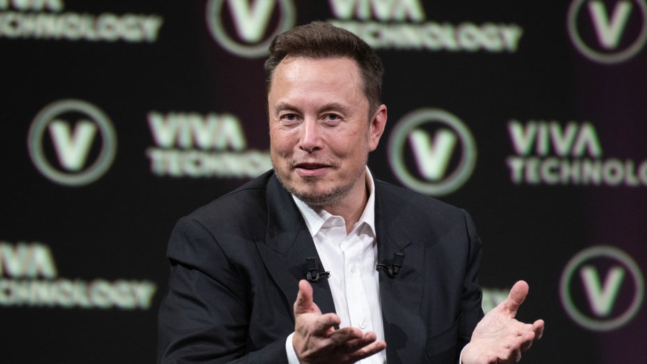 Geldgeschäfte: Elon Musk will, dass ihr die Bank wechselt