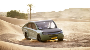 Stella Terra: Dieses Solarauto schafft 700 Kilometer ohne Ladestopp