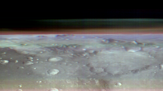 Aus der Sicht eines Astronauten: Atemberaubender Marshorizont aufgenommen Aus der Sicht eines Astronauten: Atemberaubender Marshorizont aufgenommen