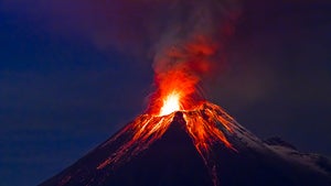 Von Satelliten festgehalten: In Japan ist eine neue Insel durch einen Vulkanausbruch entstanden