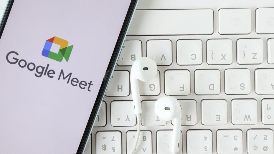 Nie wieder den Knopf im Call suchen: Google Meet führt Gestenerkennung ein Nie wieder den Knopf im Call suchen: Google Meet führt Gestenerkennung ein