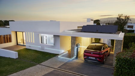 E-Auto als Energiespeicher für zu Hause: VW unterstützt jetzt bidirektionales Laden