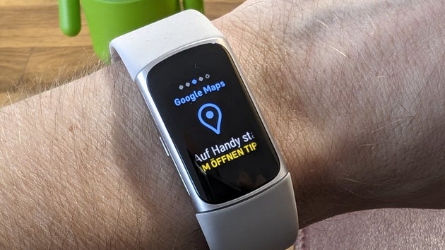 Fitbit Charge 6 im Test: Musik und Maps kehren zurück - COMPUTER BILD