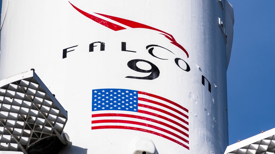 Amazon setzt auf SpaceX, um seine Internetsatelliten ins Weltall zu bringen Amazon setzt auf SpaceX, um seine Internetsatelliten ins Weltall zu bringen