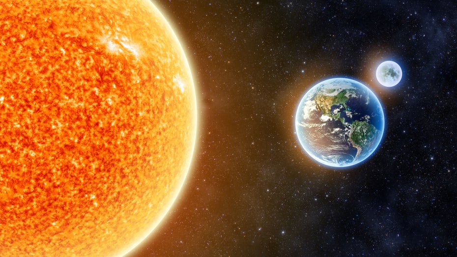 Noch stimmt der Abstand. Aber weil die Sonne weiter wächst, wird es in einer Milliarde Jahren kein Leben auf der Erde geben. (Bild: Aphelleon/Shutterstock) Vorbeirasender Stern könnte in einer Milliarde Jahren das Leben auf der Erde bewahren