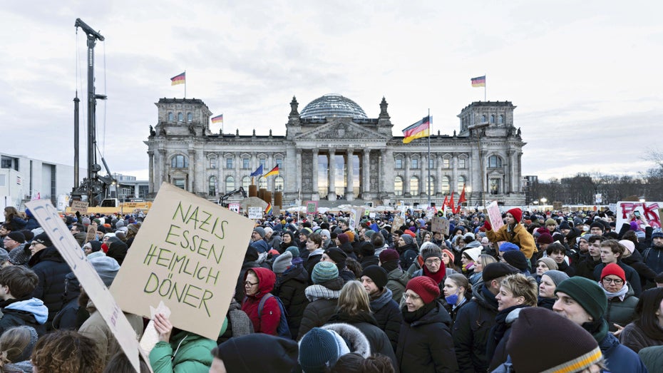 Streit um Büropflicht und Firmen, die Haltung zeigen