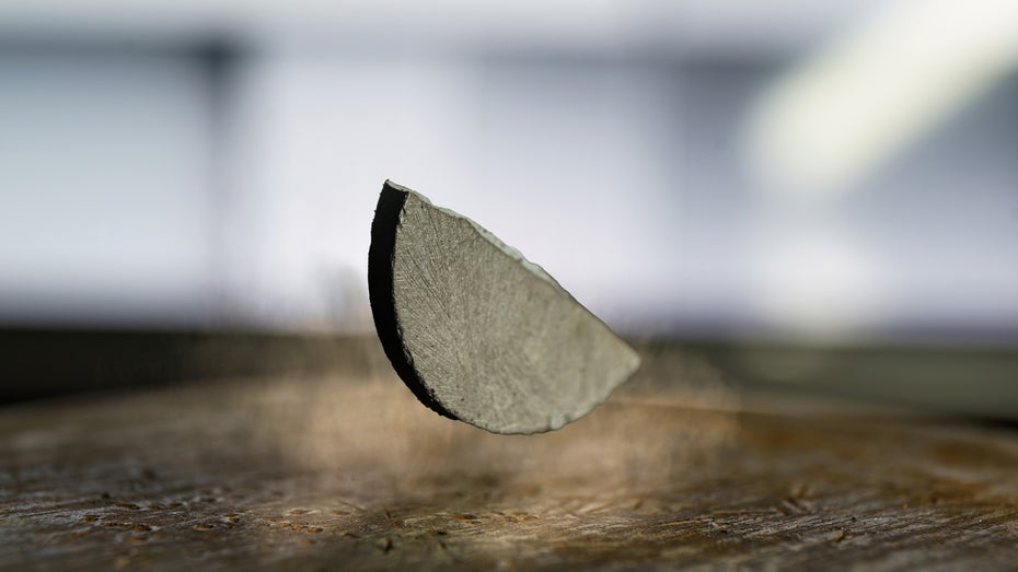 Haben die Chinesen einen Supraleiter entwickelt? (Foto: Rokas Tenys / Shutterstock) Nächster Versuch: Forscher testen erneut Supraleiter bei Raumtemperatur