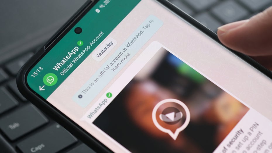 Whatsapp öffnet sich und OpenAI will KI-Bilder kennzeichnen Whatsapp öffnet sich und OpenAI will KI-Bilder kennzeichnen