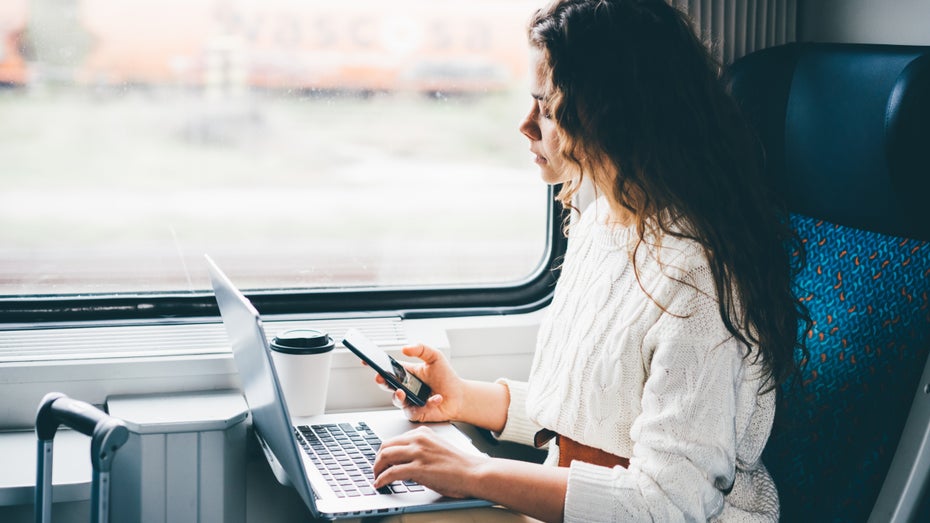 Arbeiten in der Bahn: Mit diesen 3½ Expertentipps seid ihr produktiv unterwegs Arbeiten in der Bahn: Mit diesen 3½ Expertentipps seid ihr produktiv unterwegs