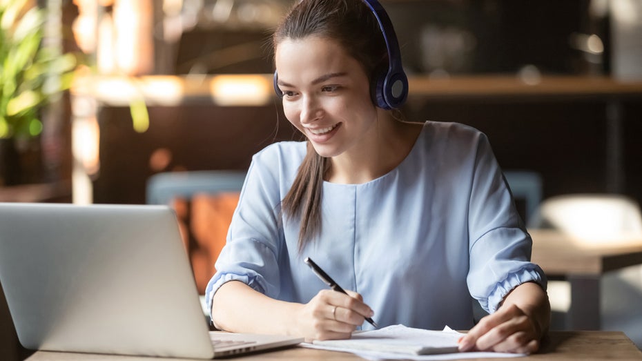 Das Homeoffice kann viele Vorteile haben. (Foto: fizkes/Shutterstock) Homeoffice: Diese eine Bedingung sorgt für glücklicheres und produktiveres Arbeiten
