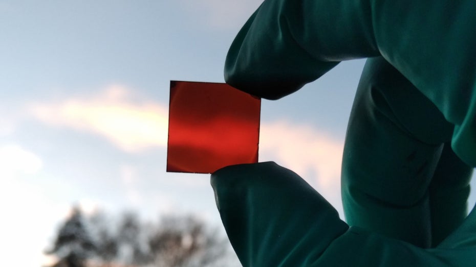 Die neuen Solarzellen versprechen viel. (Foto: Universtiy of Surrey) Solarzellen: So soll eine neue Technologie den Preis um 70 Prozent senken