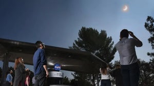 Sonnenfinsternis: Warum die Nasa 3 Raketen in den dunklen Himmel schickt