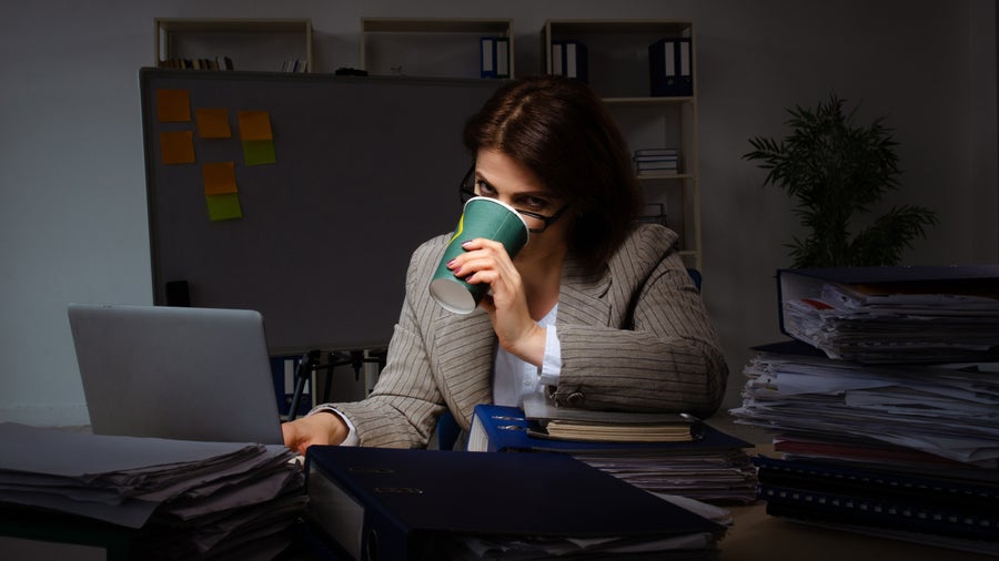 Meetings außerhalb der Arbeitszeit: Wie du mit achtlosen Vorgesetzten umgehen kannst