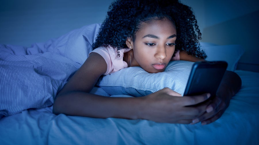 Warum wir trotz Müdigkeit nicht ins Bett gehen – und was wir dagegen tun können