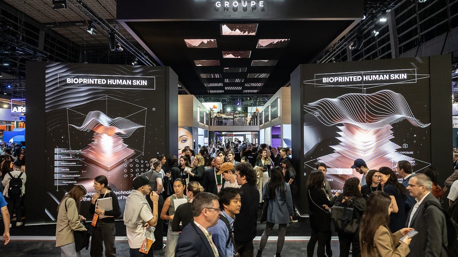 Seine neuen Produkte zeigte L’Oréal an einem großen eigenen Stand bei der Tech-Messe Viva Technology 2024 in Paris. (Foto: L’Oréal) Beauty und Technologie: Wie uns 11.000 Terabyte an Daten schöner machen sollen