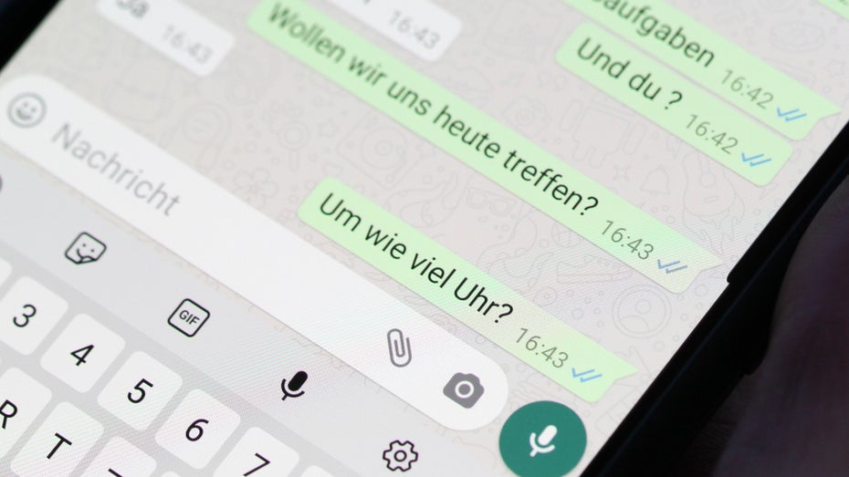 Whatsapp ohne blaue Haken: So liest du Nachrichten unbemerkt Whatsapp ohne blaue Haken: So liest du Nachrichten unbemerkt