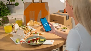 Amazon Prime und Lieferando kooperieren: So profitieren Mitglieder von Gratis-Lieferungen