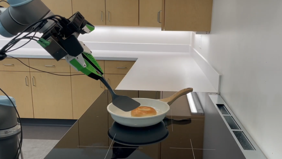 Audiodaten als Training: Dieser Roboter kann Bagel besser umdrehen, wenn er zuhört Audiodaten als Training: Dieser Roboter kann Bagel besser umdrehen, wenn er zuhört