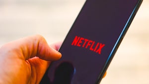 Der Netflix-CEO glaubt, Streaming habe die Welt sicherer gemacht – das ist der Grund