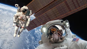 Wie Astronauten auf der ISS die kleinen Herausforderungen des Lebens meistern