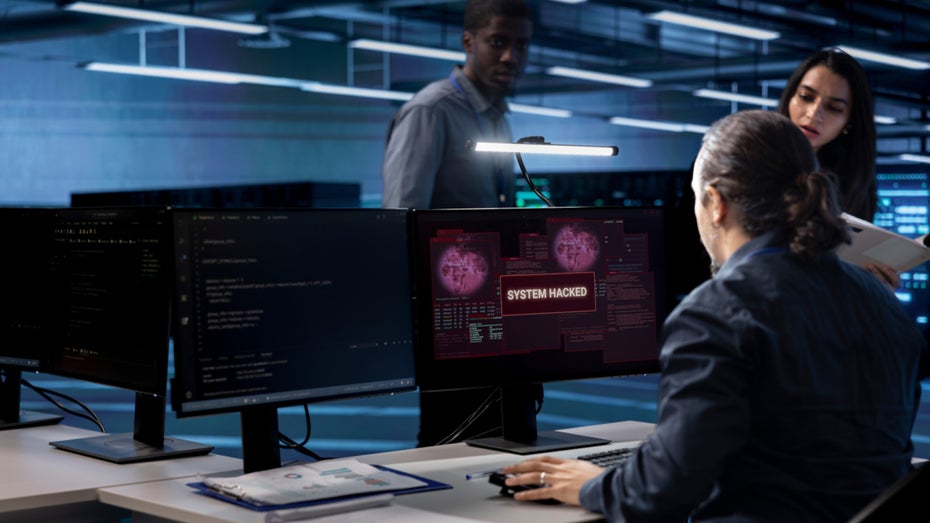 Bitkom warnt vor allem vor Cyberangriffen. (Foto: DC Studio / Shutterstock) Bitkom-Studie warnt: Chinesische Hacker richten Rekordschäden in Deutschland an