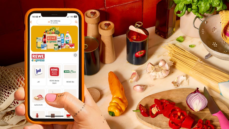 Lieferando erweitert das Angebot erneut. (Foto: Lieferando) In diesen Städten könnt ihr jetzt Rewe-Lebensmittel über Lieferando bestellen