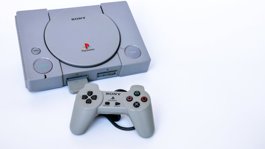 Die gute alte Playstation: Beinahe wäre die revolutionäre Konsole unter einem anderen Namen erschienen. (Foto: agencies/Shutterstock) Die Playstation hätte beinahe einen anderen Namen bekommen – warum es doch nicht so kam