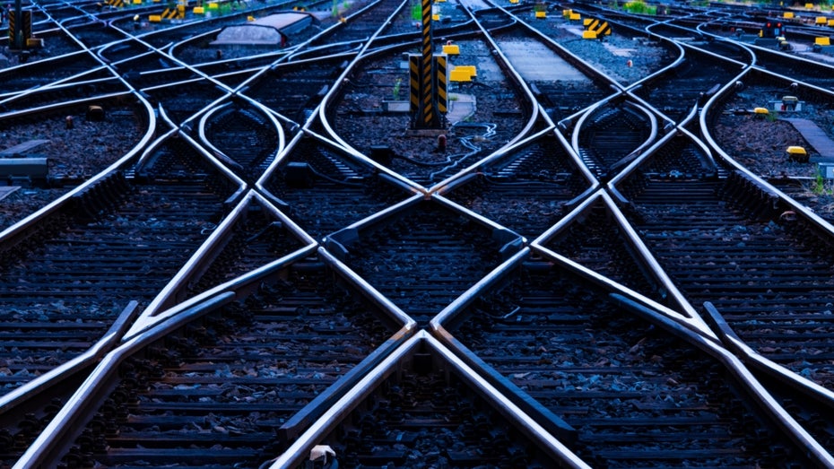 Zug verpasst: Wie die Bahn ihre Zukunft verspielt und der Verkehrswende schadet