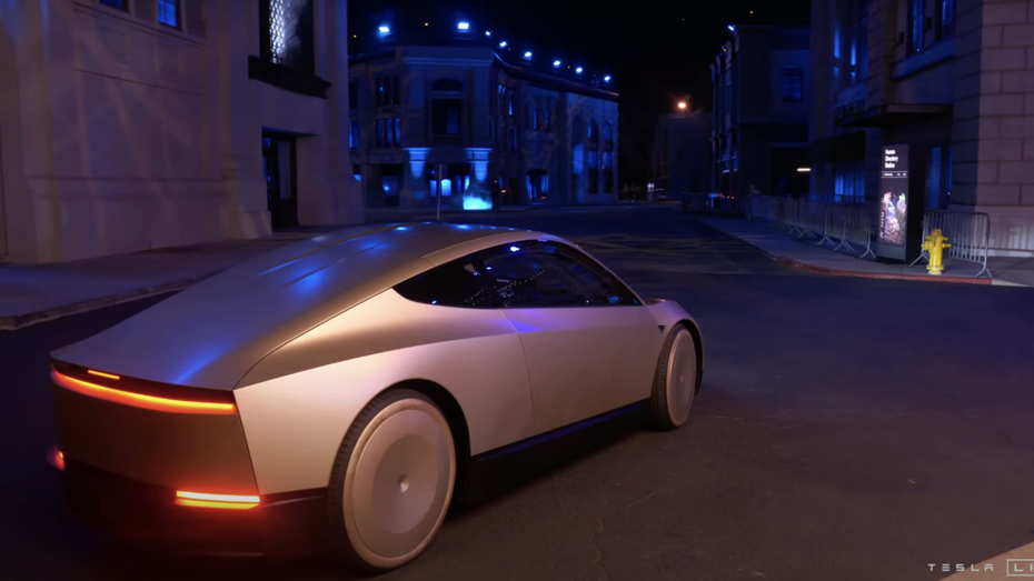 Elon Musk stellt Cybercab und Robovan vor – wegen Notfall jedoch verspätet Elon Musk stellt Cybercab und Robovan vor – wegen Notfall jedoch verspätet