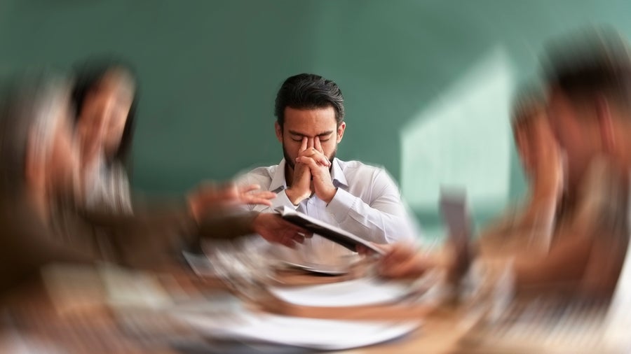 Experten erklären: Ab wann ein Meeting besser eine E-Mail ist