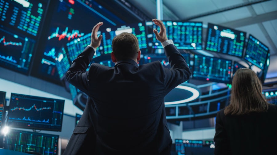 Kaufen, wenn es kracht? Was du über den Anlagetipp „Buy the Dip” wissen musst