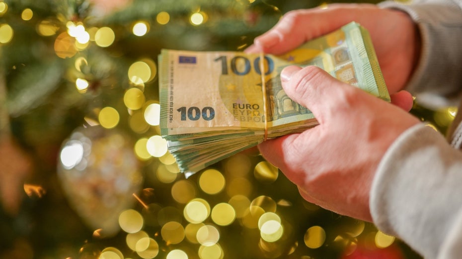 5.955 Euro: Diese Branche zahlt das höchste Weihnachtsgeld