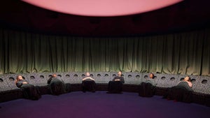 Krisen meistern: So verhelfen uns Meditation und Virtual Reality zu mehr Achtsamkeit
