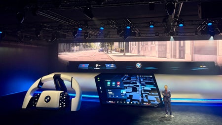 Panoramic iDrive: BMW bringt Infotainment auf die Windschutzscheibe