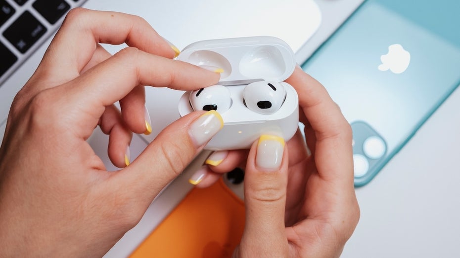 Eure Airpods sind nicht kaputt – sie machen wirklich Geräusche im Ladecase Eure Airpods sind nicht kaputt – sie machen wirklich Geräusche im Ladecase