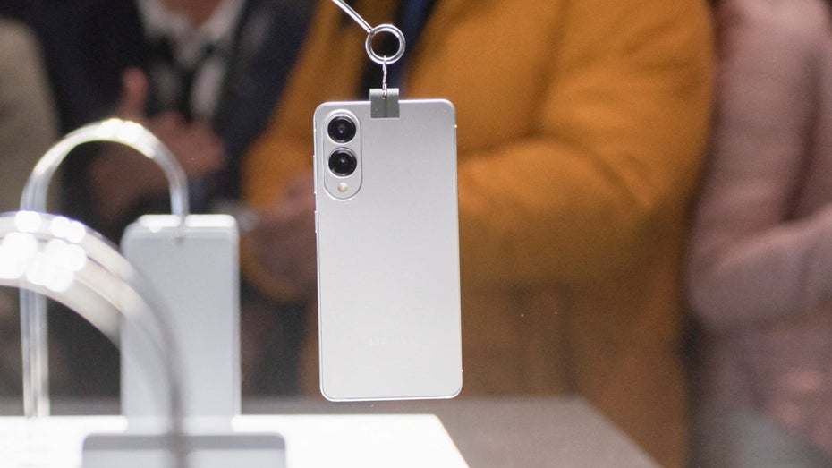 Galaxy S25 Edge und iPhone 17 Air: Was wir von den ultradünnen Smartphones erwarten können Galaxy S25 Edge und iPhone 17 Air: Was wir von den ultradünnen Smartphones erwarten können