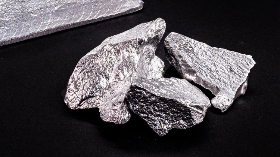 Aluminium statt Lithium: Neuer Akku hält 10.000 Ladezyklen und verliert kaum Leistung