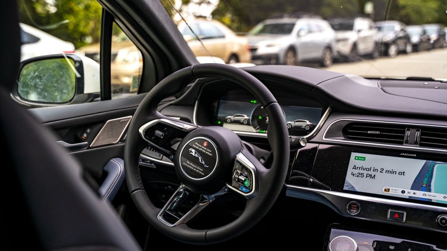 Gefangen im autonomen Taxi: Neuer Waymo-Vorfall sorgt für Ärger Gefangen im autonomen Taxi: Neuer Waymo-Vorfall sorgt für Ärger