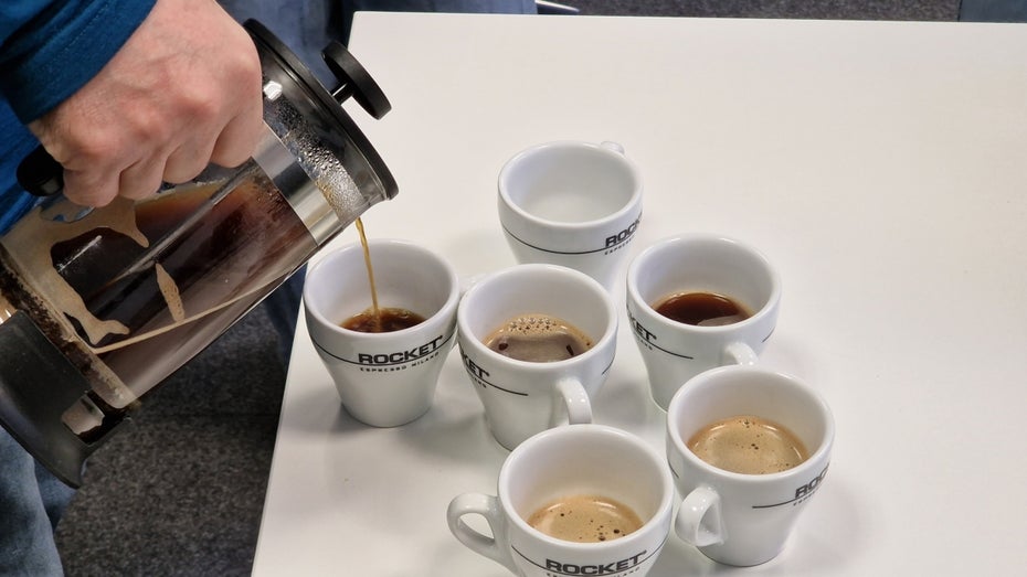 AI-conic: Dieser Kaffee wurde von einer KI kreiert – Wir haben ihn probiert AI-conic: Dieser Kaffee wurde von einer KI kreiert – Wir haben ihn probiert