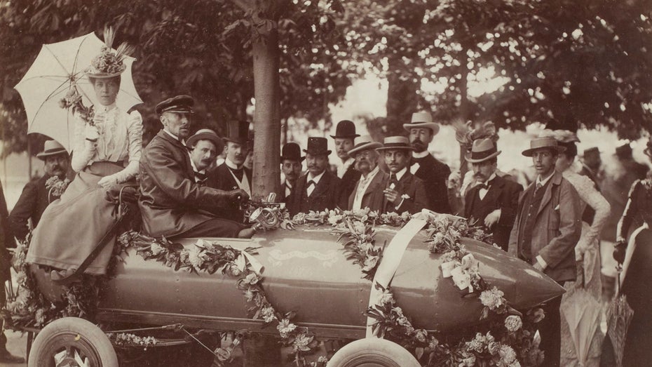 Zeitreise ins Jahr 1899: Wie die Zukunftsvorstellungen damals aussahen Zeitreise ins Jahr 1899: Wie die Zukunftsvorstellungen damals aussahen