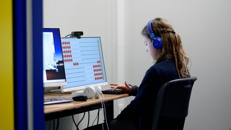 KI als Lernhelfer: Eyetracking-System erkennt Schüler mit Rechenschwäche KI als Lernhelfer: Eyetracking-System erkennt Schüler mit Rechenschwäche
