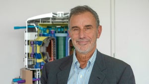 Fusionsreaktor ITER: Wie die Zusammenarbeit im größten Kernfusions-Projekt der Welt funktioniert