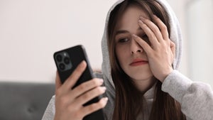 Umfrage zeigt: Zu viel Smartphone-Nutzung tut uns oft nicht gut – diese Altersgruppe ist am stärksten betroffen