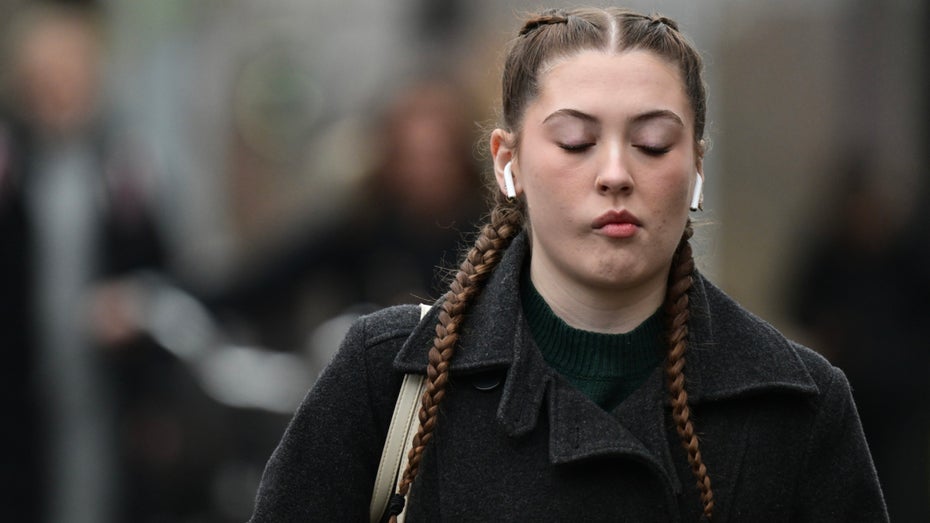 „Digital Native“-Begriff in Stellenanzeigen verboten – das ist der Grund laut LAG-Urteil „Digital Native“-Begriff in Stellenanzeigen verboten – das ist der Grund laut LAG-Urteil