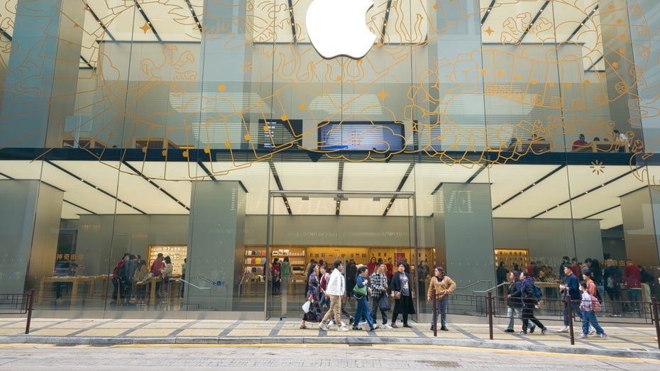 Zollangst in Apple-Stores: US-Kunden hamstern iPhones vor möglicher Preisexplosion Zollangst in Apple-Stores: US-Kunden hamstern iPhones vor möglicher Preisexplosion