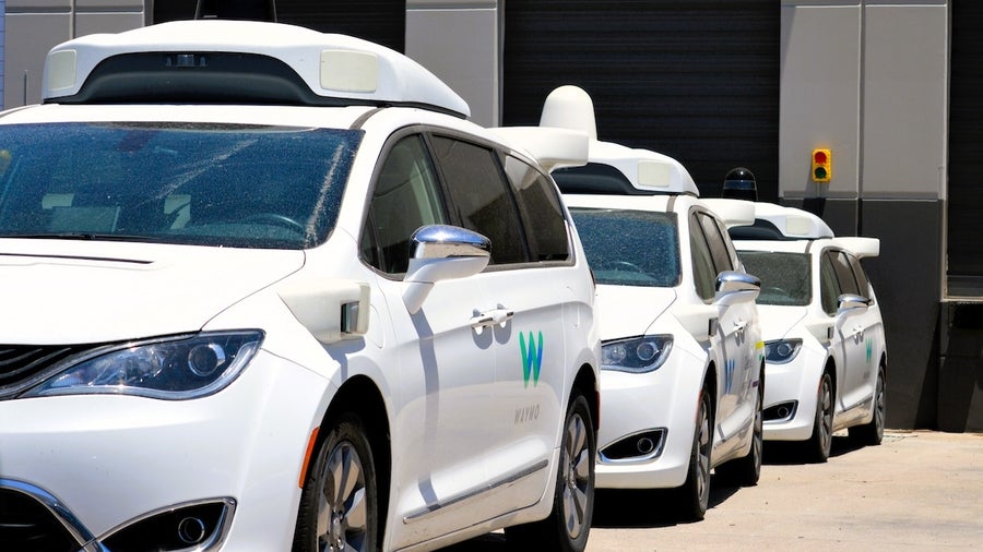 Warum autonome Waymo-Taxis Anwohner in den Wahnsinn treiben